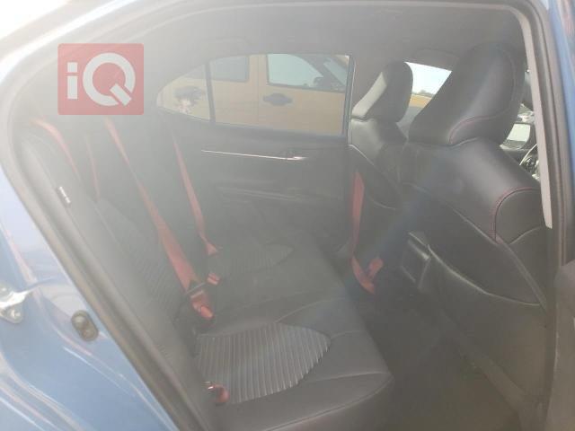 تۆیۆتا کامری